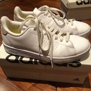 Adidas Advantage Cloudform White Sneakers size 8.5